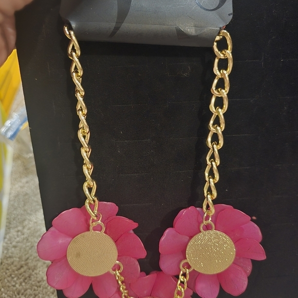 Gorgeous Fashion Jewelry necklace - Picture 7 of 8